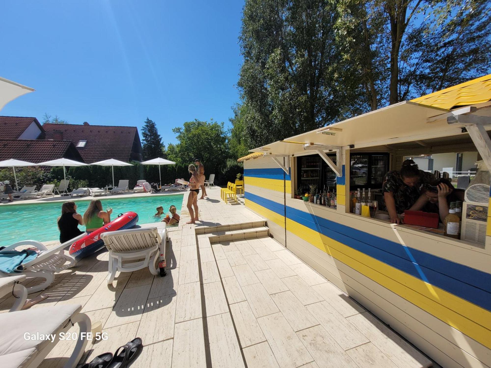 Colors Holiday Hotel Шиофок Экстерьер фото