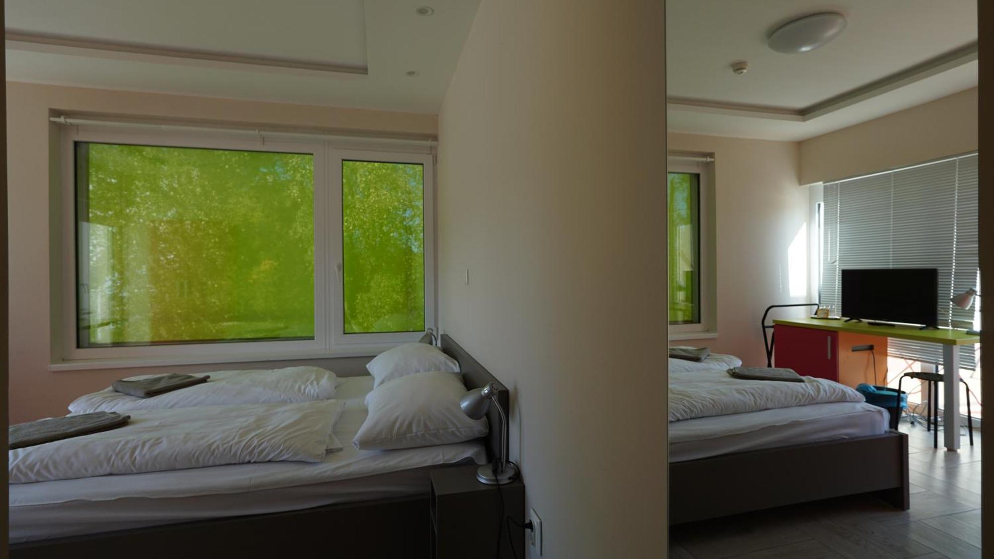 Colors Holiday Hotel Шиофок Номер фото